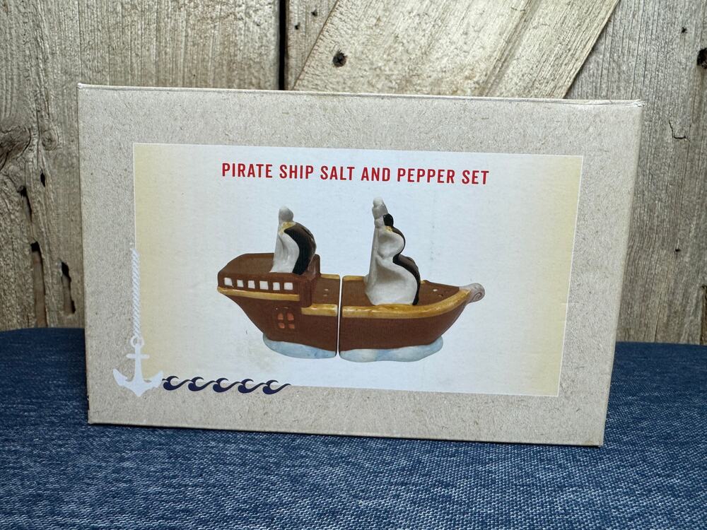 Cracker Barrel Pirate Ship Salt and Pepper Shakers Ceramic Set